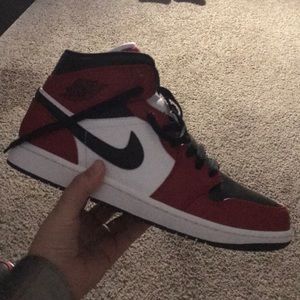 jordan 1 black toe